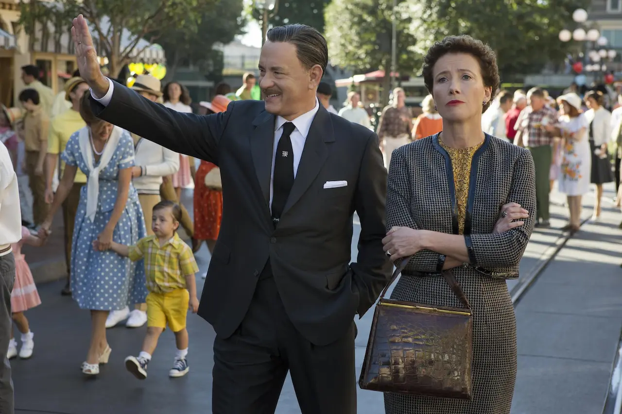 Foto de Tom Hanks e Emma Thompson em "Walt nos Bastidores de Mary Poppins" (Walt Disney Studios Motion Pictures)