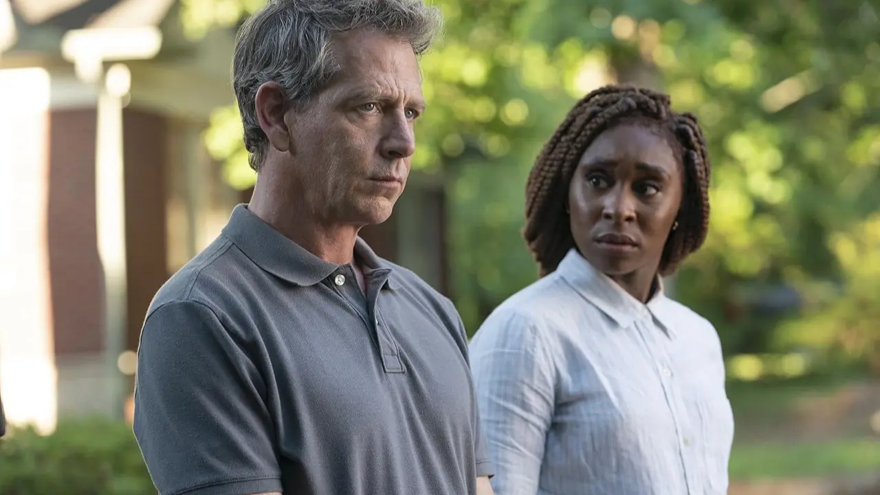 Ben Mendelsohn e Cynthia Erivo em The Outsider (HBO)