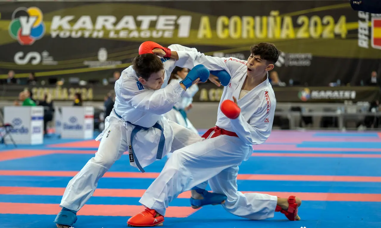 Sekai Takai de Cobra Kai