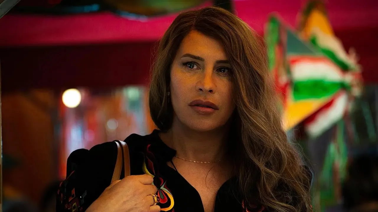 Foto de Karla Sofía Gascón em "Emilia Pérez" (Page 114, France 2 Cinéma, Pathé, Why Not Productions, Logical Content Ventures, Les Films du Fleuve, Pimienta Films)