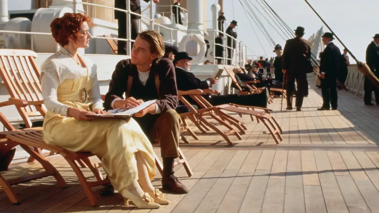 Leonardo DiCaprio e Kate Winslet em "Titanic" (Paramount Pictures)