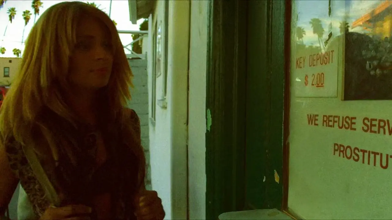 Kitana Kiki Rodriguez em "Tangerina" (Magnolia Pictures)