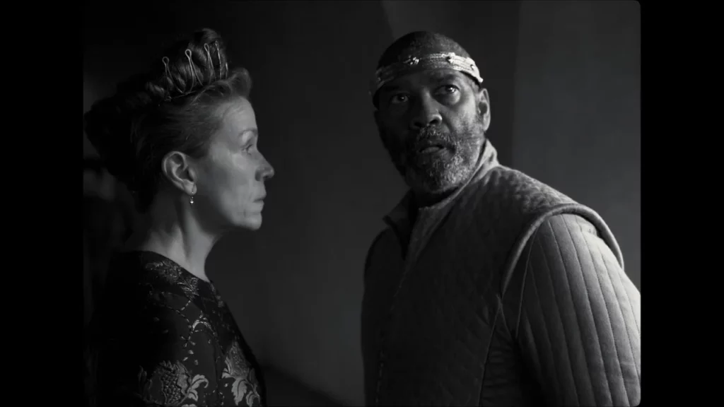 Denzel Washington e Frances McDormand em "A Tragédia de Macbeth" (A24)