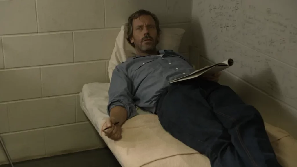 Dr. House (Hugh Laurie) na prisão (Foto: Reprodução)