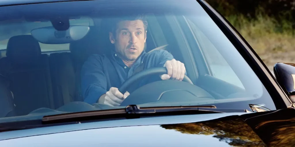 Derek sofre o acidente na 11ª temporada, no episódio 21 (Foto: Reprodução)