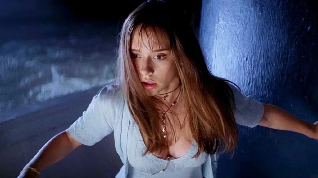 Jennifer Love Hewitt em "Eu Sei o que Vocês Fizeram no Verão Passado" (Columbia Pictures)